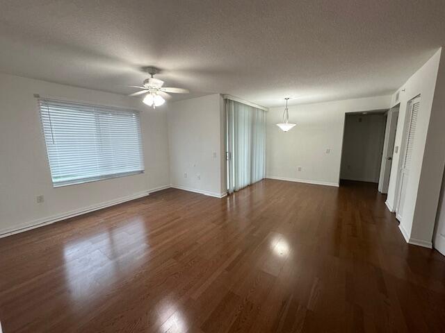 401 Villa Circle Boynton Beach, FL 33435 - Photo 6 of 58 dining area