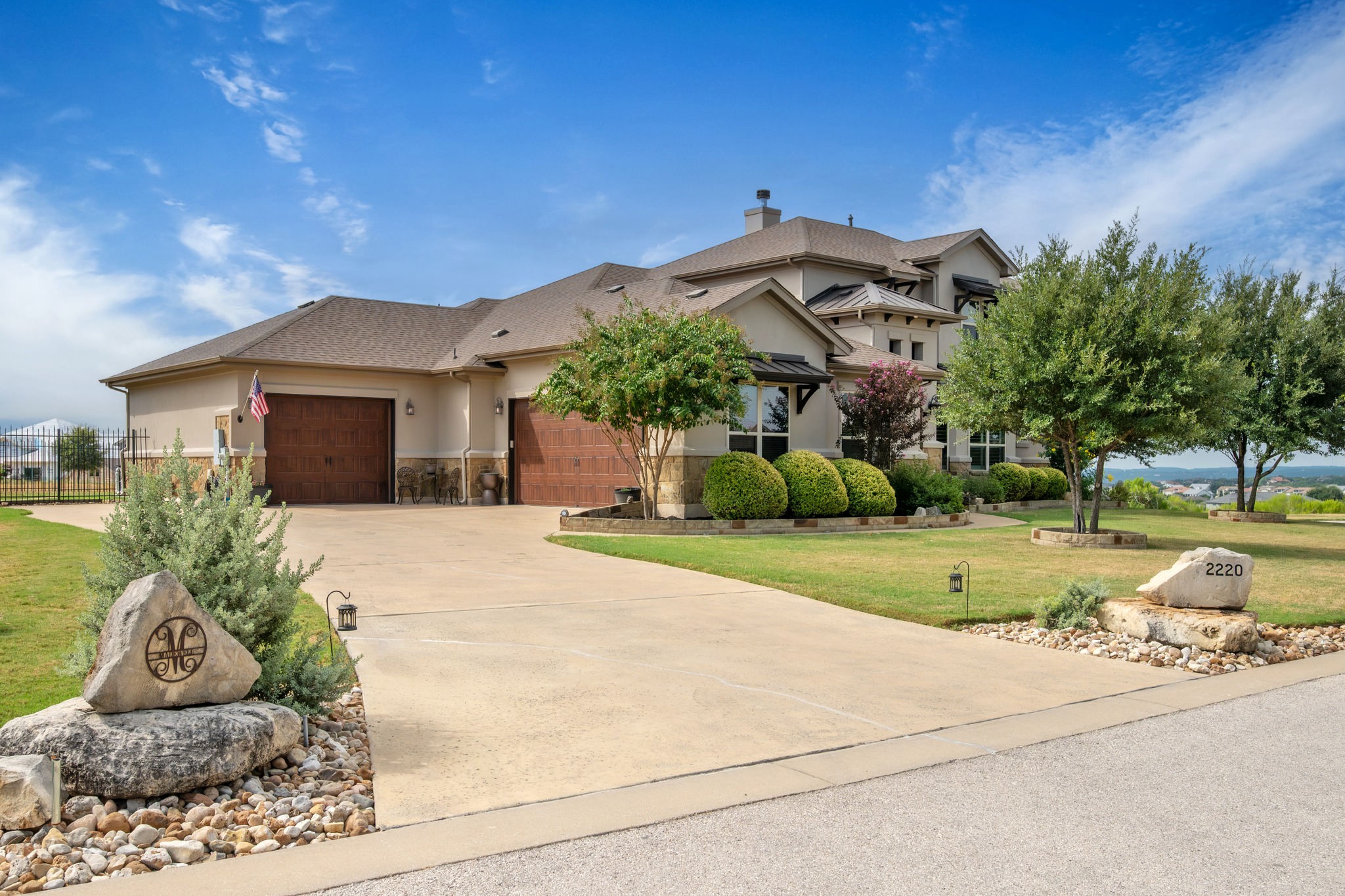 2220 Quarry Loop Leander, TX 78641 - Photo 2 of 40 Gallery Image 2