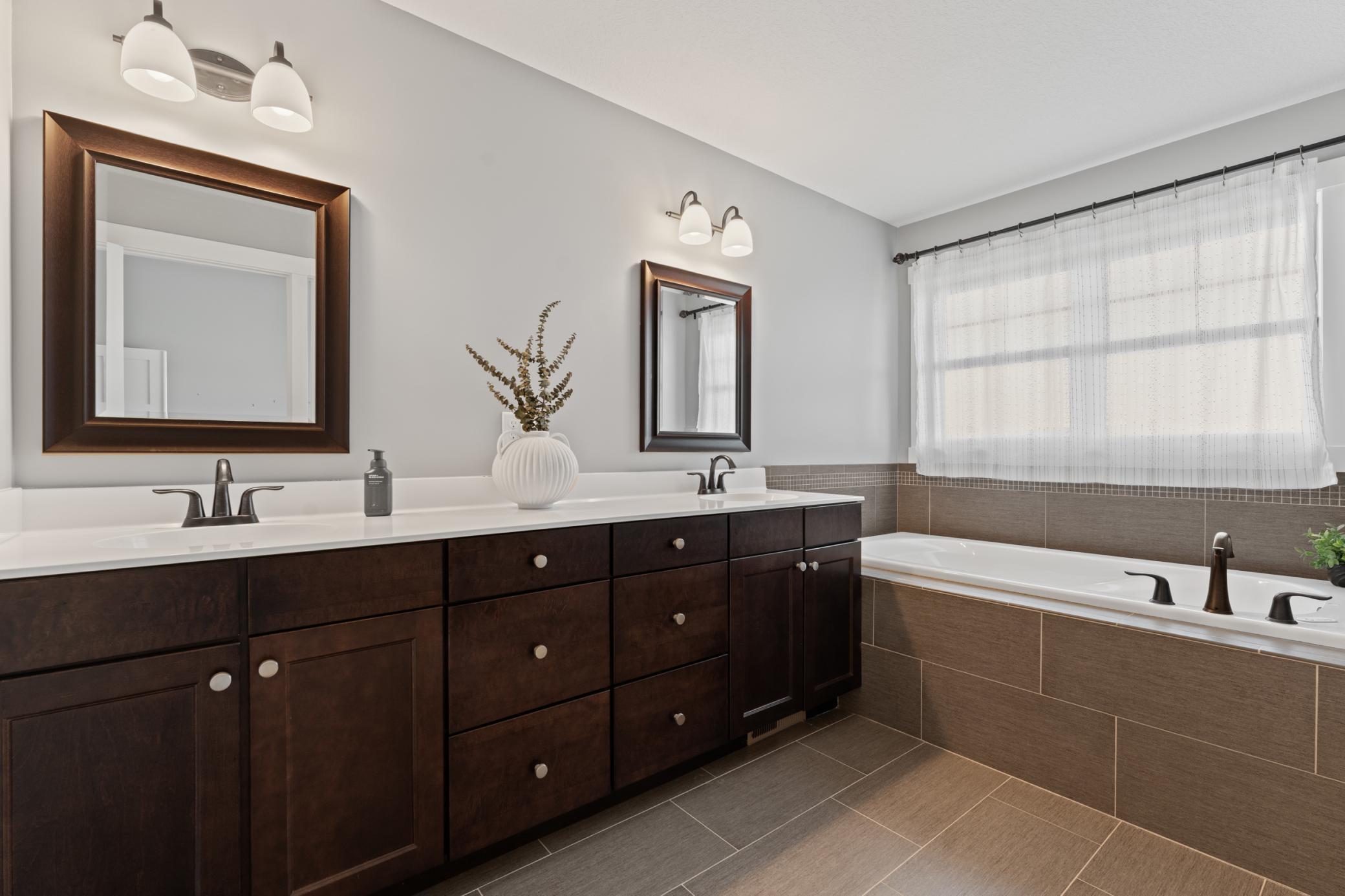 2260 Starburst Drive Southwest Rochester, MN 55902 - Photo 13 of 42