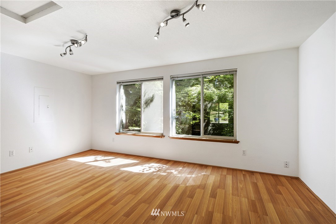 23175 Port Gamble Road Northeast Poulsbo, WA 98370 - Photo 14 of 36 Gallery Image 14