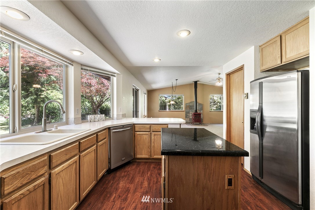 23175 Port Gamble Road Northeast Poulsbo, WA 98370 - Photo 16 of 36 Gallery Image 16