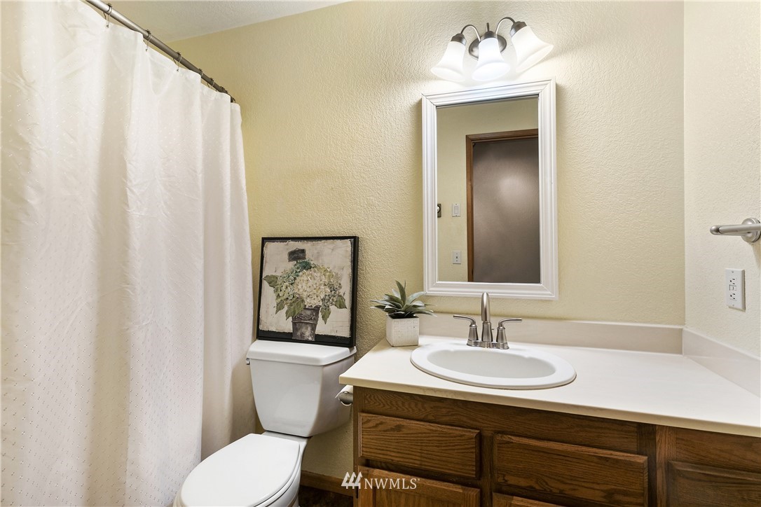 23175 Port Gamble Road Northeast Poulsbo, WA 98370 - Photo 18 of 36 Gallery Image 18