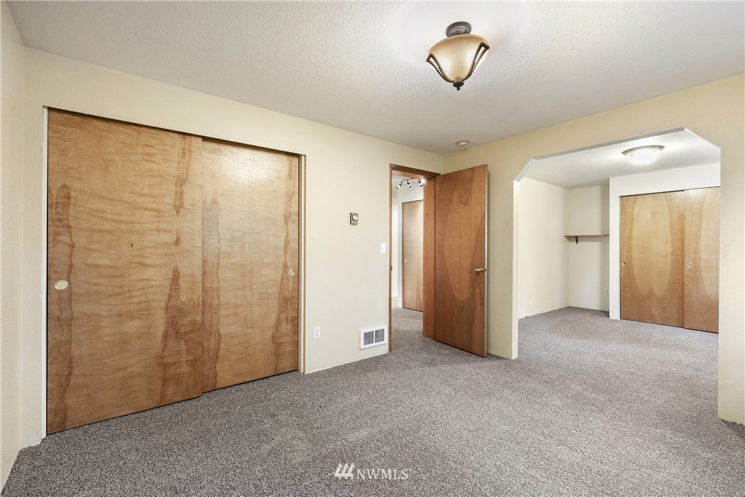 23175 Port Gamble Road Northeast Poulsbo, WA 98370 - Photo 23 of 36 Gallery Image 23