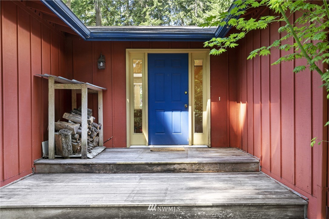 23175 Port Gamble Road Northeast Poulsbo, WA 98370 - Photo 5 of 36 Gallery Image 5