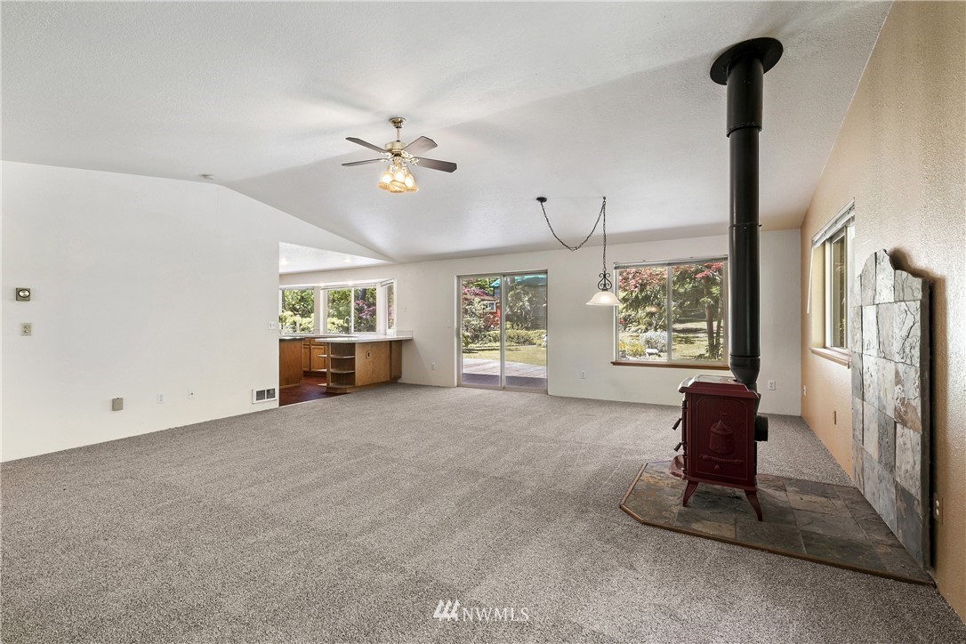 23175 Port Gamble Road Northeast Poulsbo, WA 98370 - Photo 10 of 36 Gallery Image 10