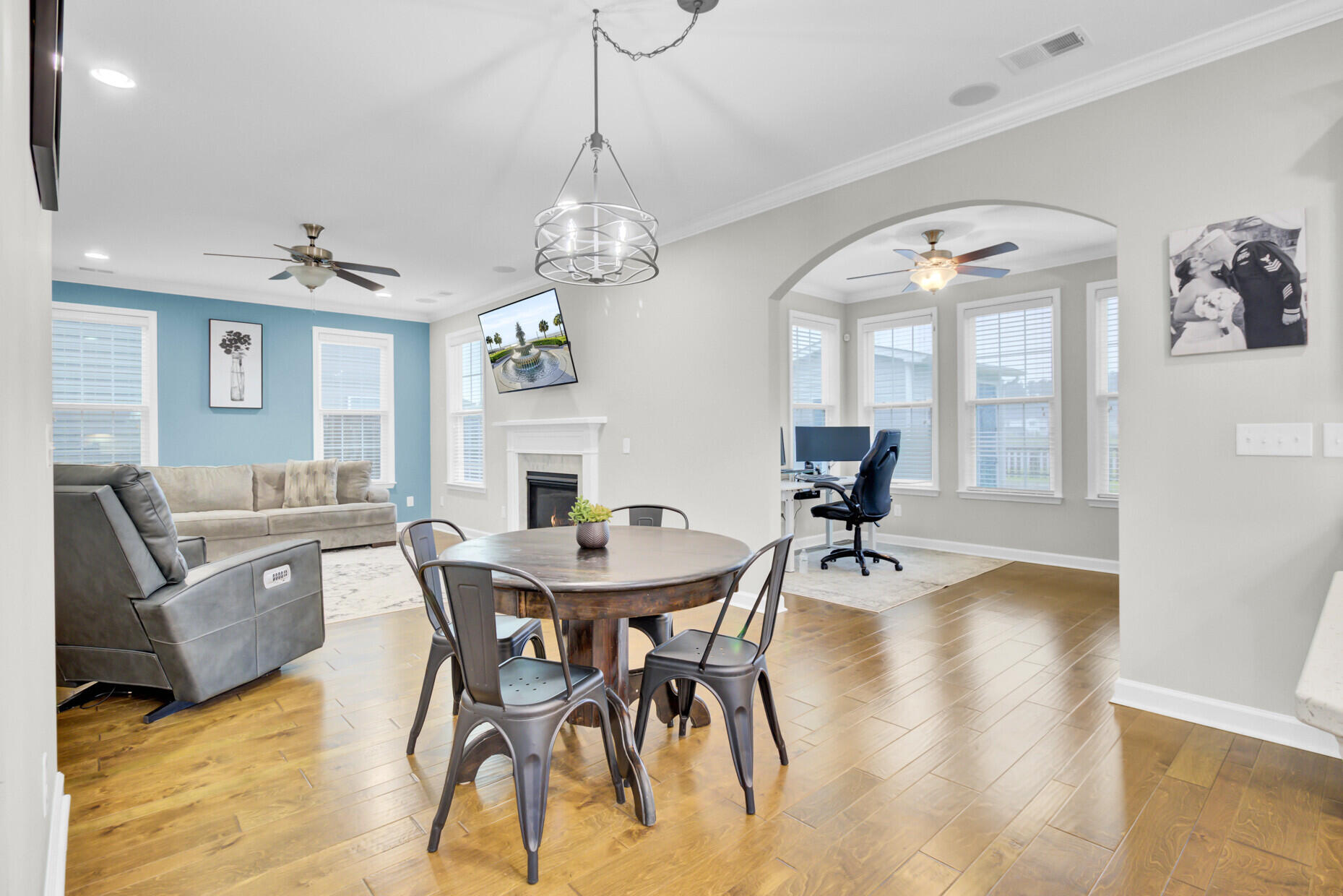 242 Saxony Loop Summerville, SC 29486 - Photo 3 of 60 14_14_mls