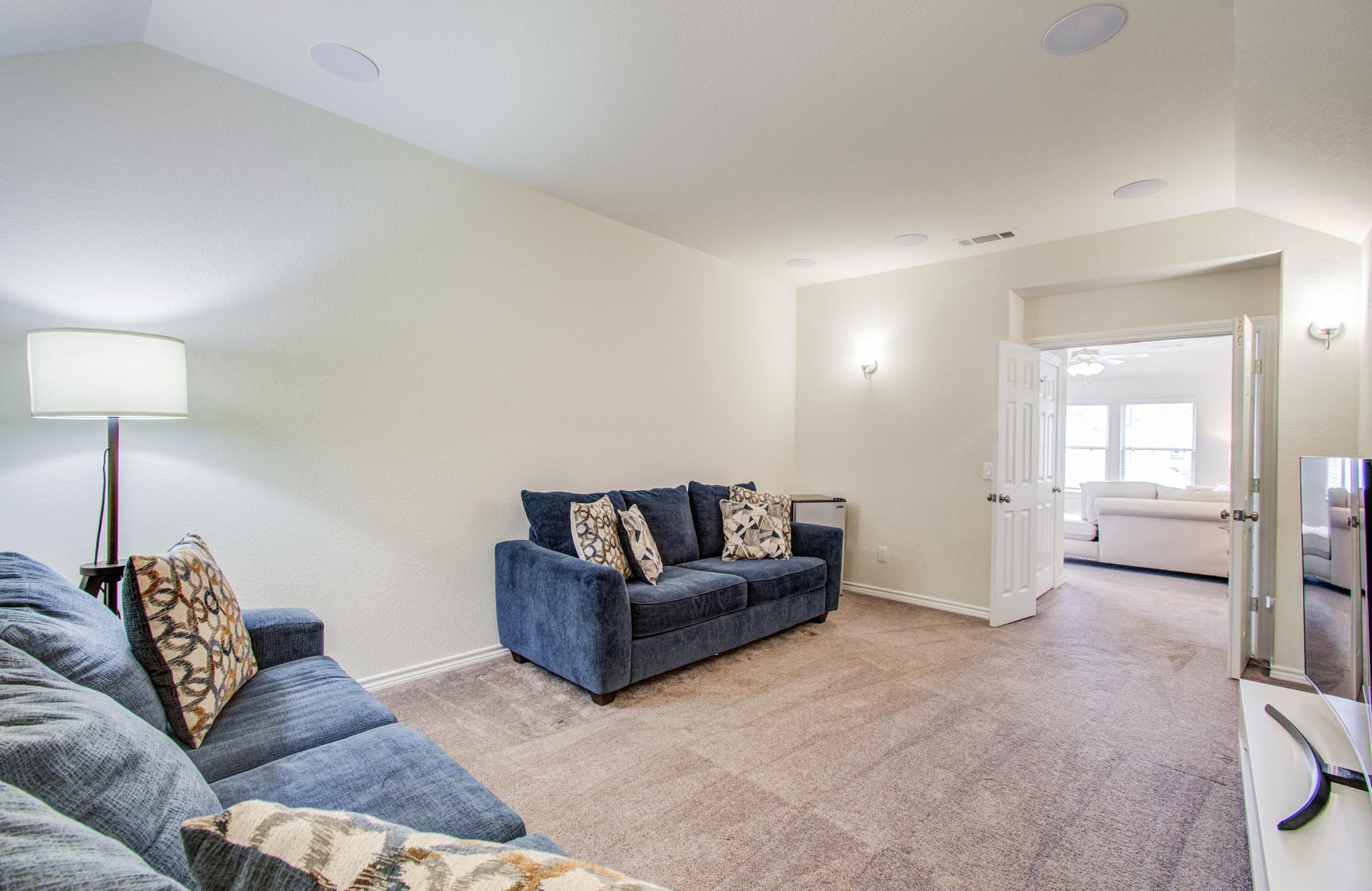 27817 Ellie Oak Lane Spring, TX 77386 - Photo 33 of 49 a living room with furniture and a couch