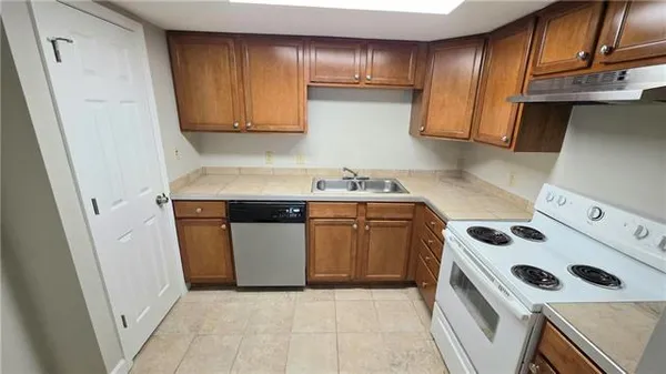 $1,400 | 223 Melvyn Drive, Unit C, Belle Chasse, LA 70037