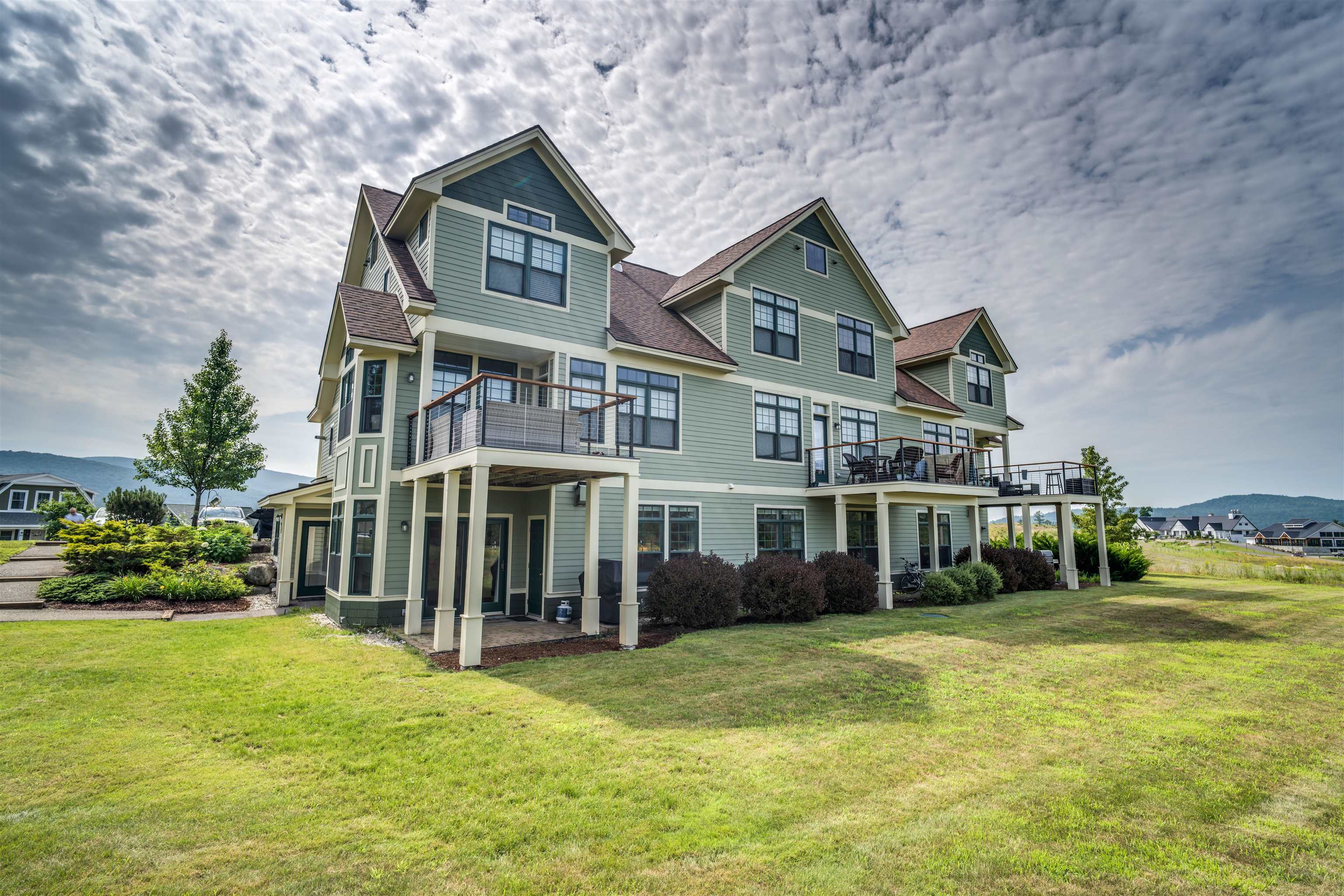 55 Lafayette Road, Unit 5 Thornton, NH 03285 - Photo 1 of 43