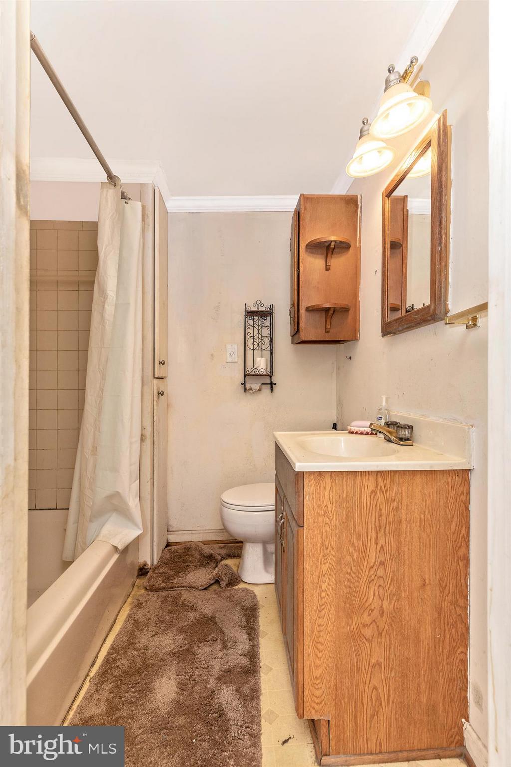 12337 Warner Road Keymar, MD 21757 - Photo 19 of 28 Bathroom