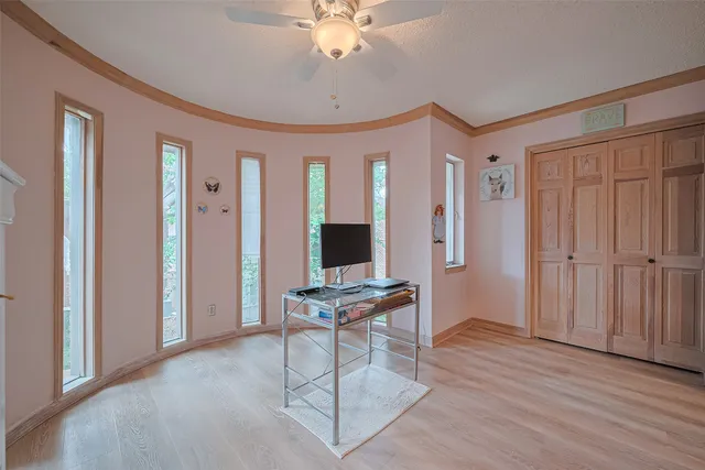 $235,000 | 674 South Ripple Creek Drive, Unit 674, Houston, TX 77057