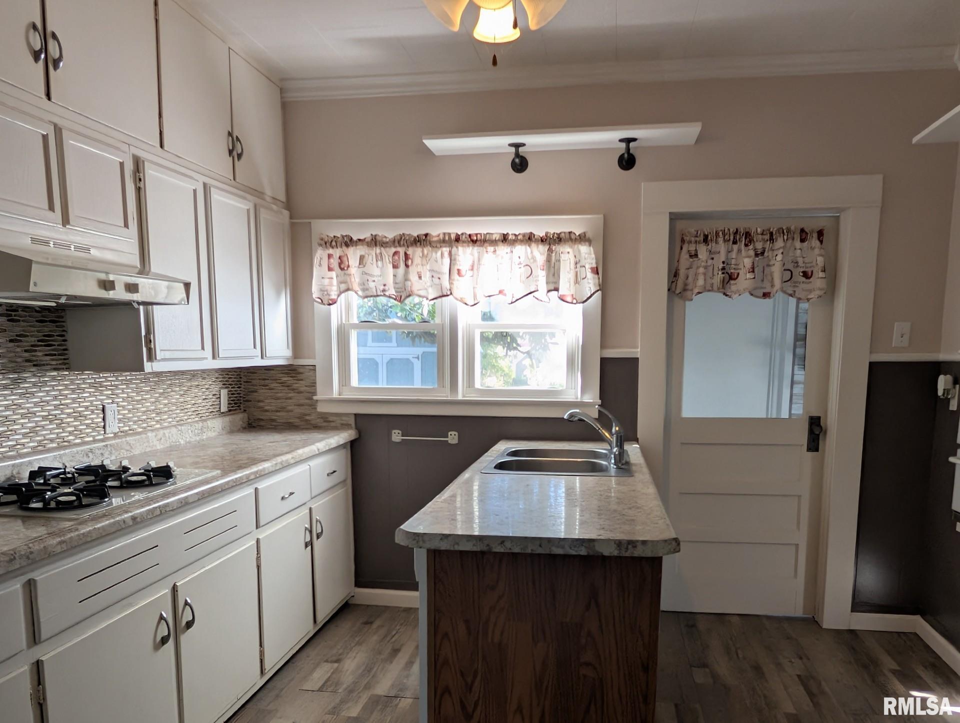 405 South State Street Christopher, IL 62822 - Photo 4 of 18