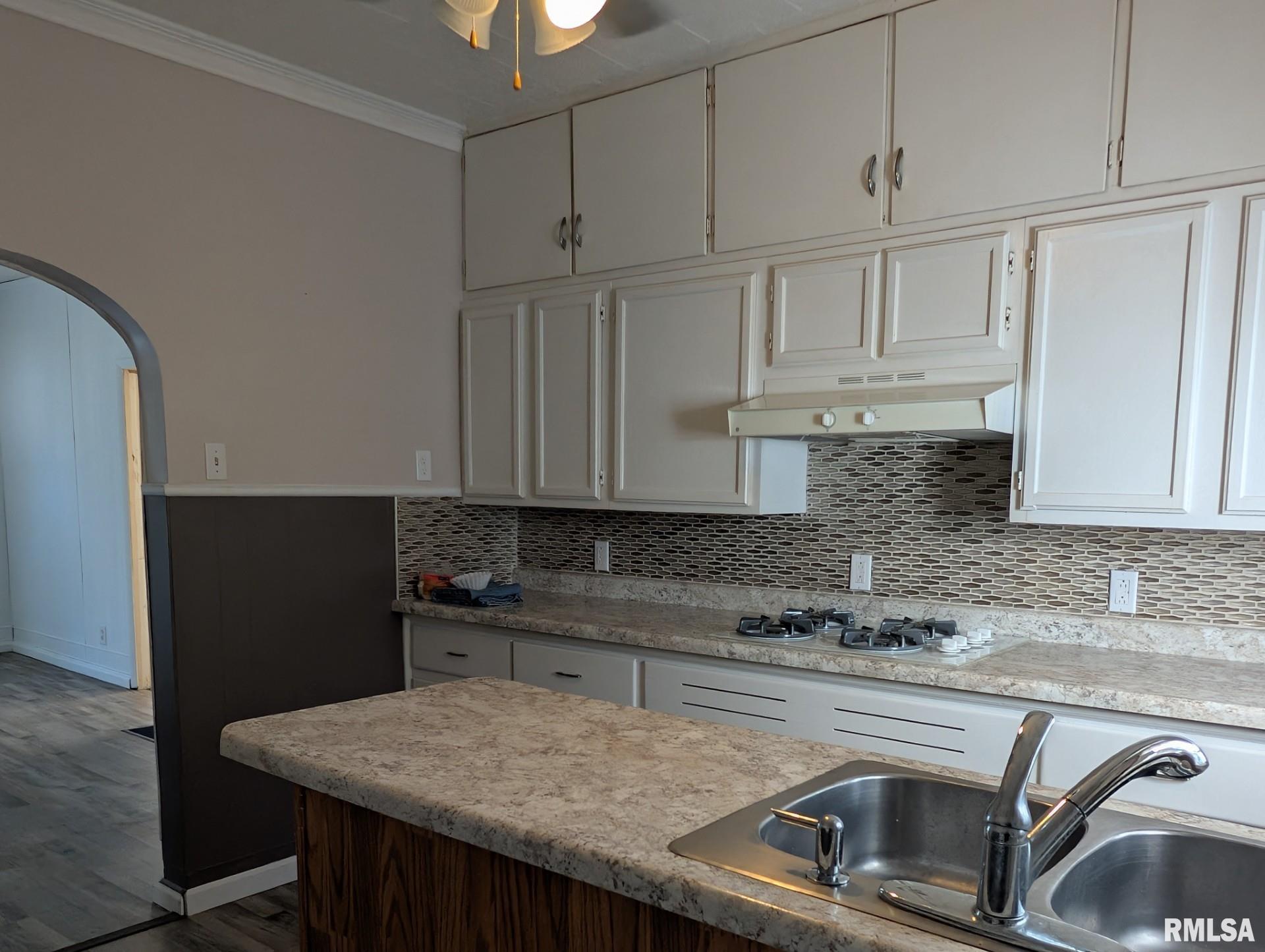 405 South State Street Christopher, IL 62822 - Photo 5 of 18