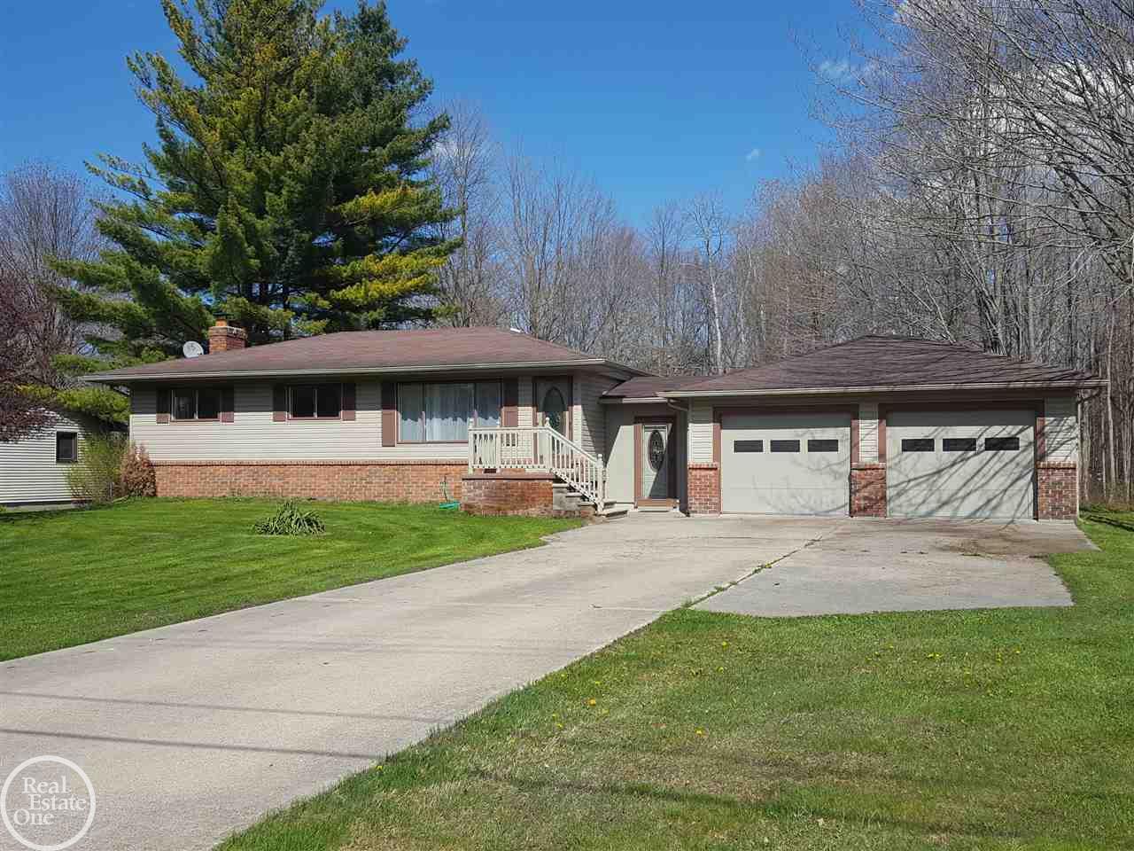 2396 Partridge Road Port Huron, MI 48060 - Photo 32 of 32 31289494-31.JPG
