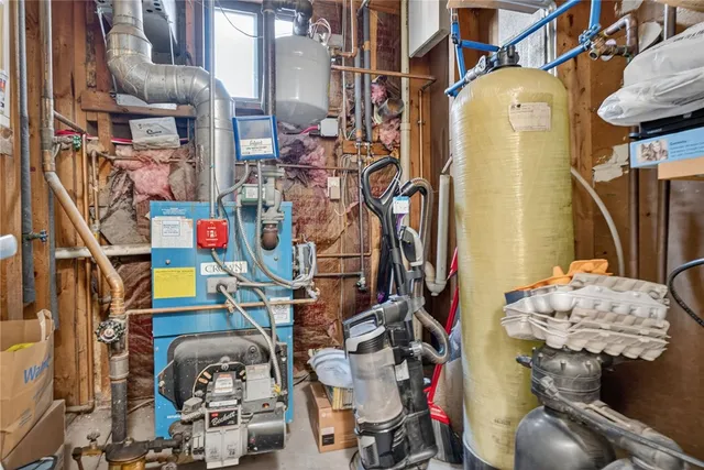 $499,900 | 542 Main Street, Hopkinton, RI 02833