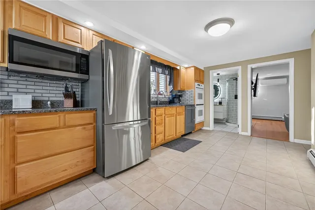 $499,900 | 542 Main Street, Hopkinton, RI 02833