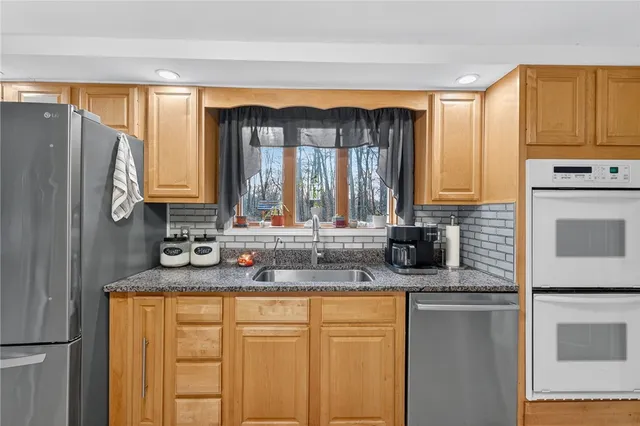 $499,900 | 542 Main Street, Hopkinton, RI 02833