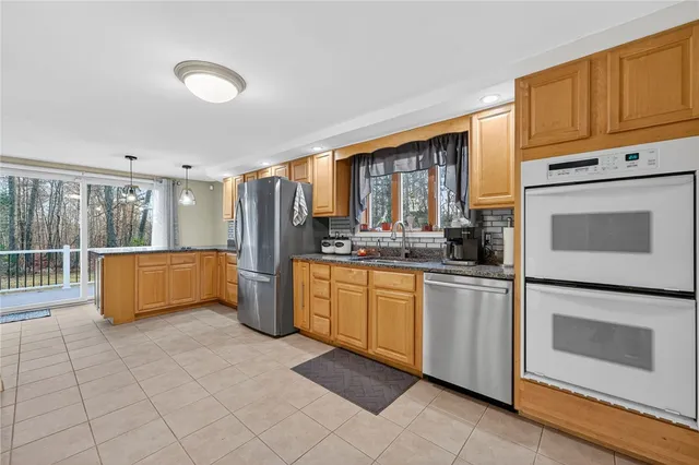 $499,900 | 542 Main Street, Hopkinton, RI 02833