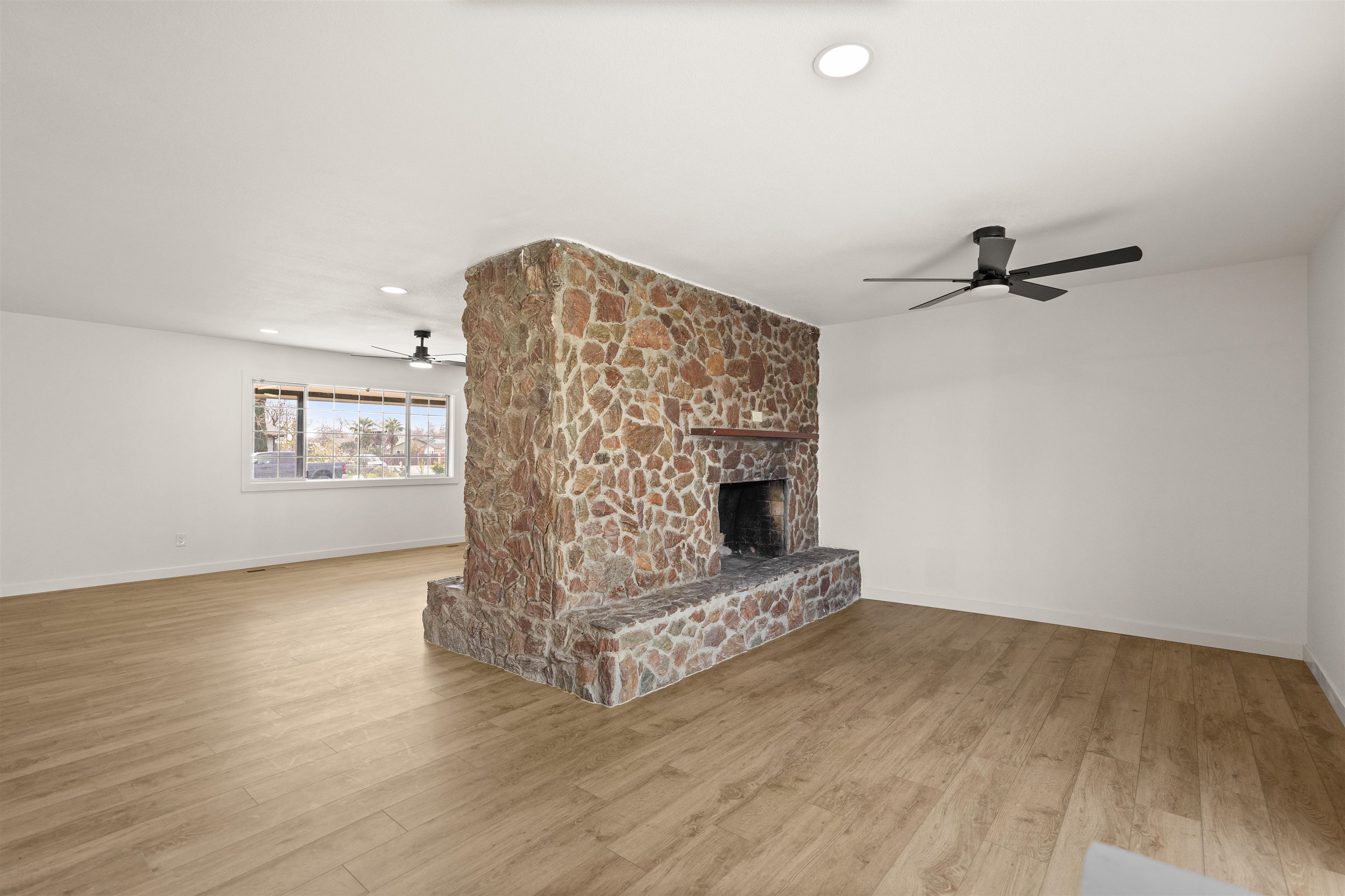 488 Chestnut Street Corning, CA 96021 - Photo 5 of 44