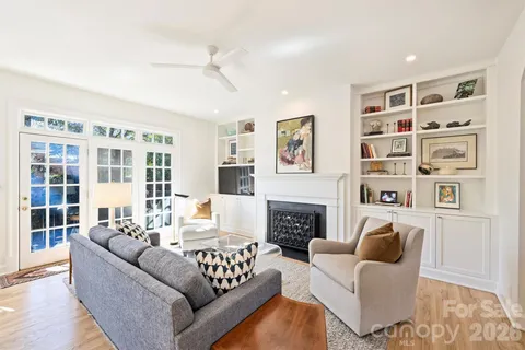 $1,400,000 | 1244 Dilworth Crescent Row, Charlotte, NC 28203