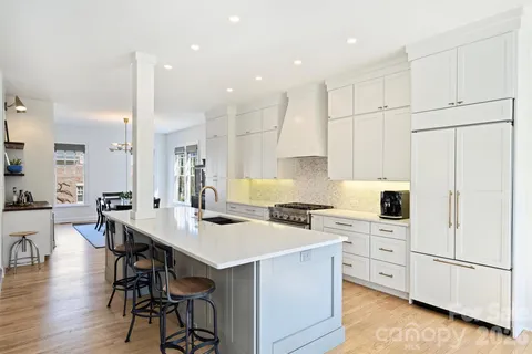 $1,400,000 | 1244 Dilworth Crescent Row, Charlotte, NC 28203