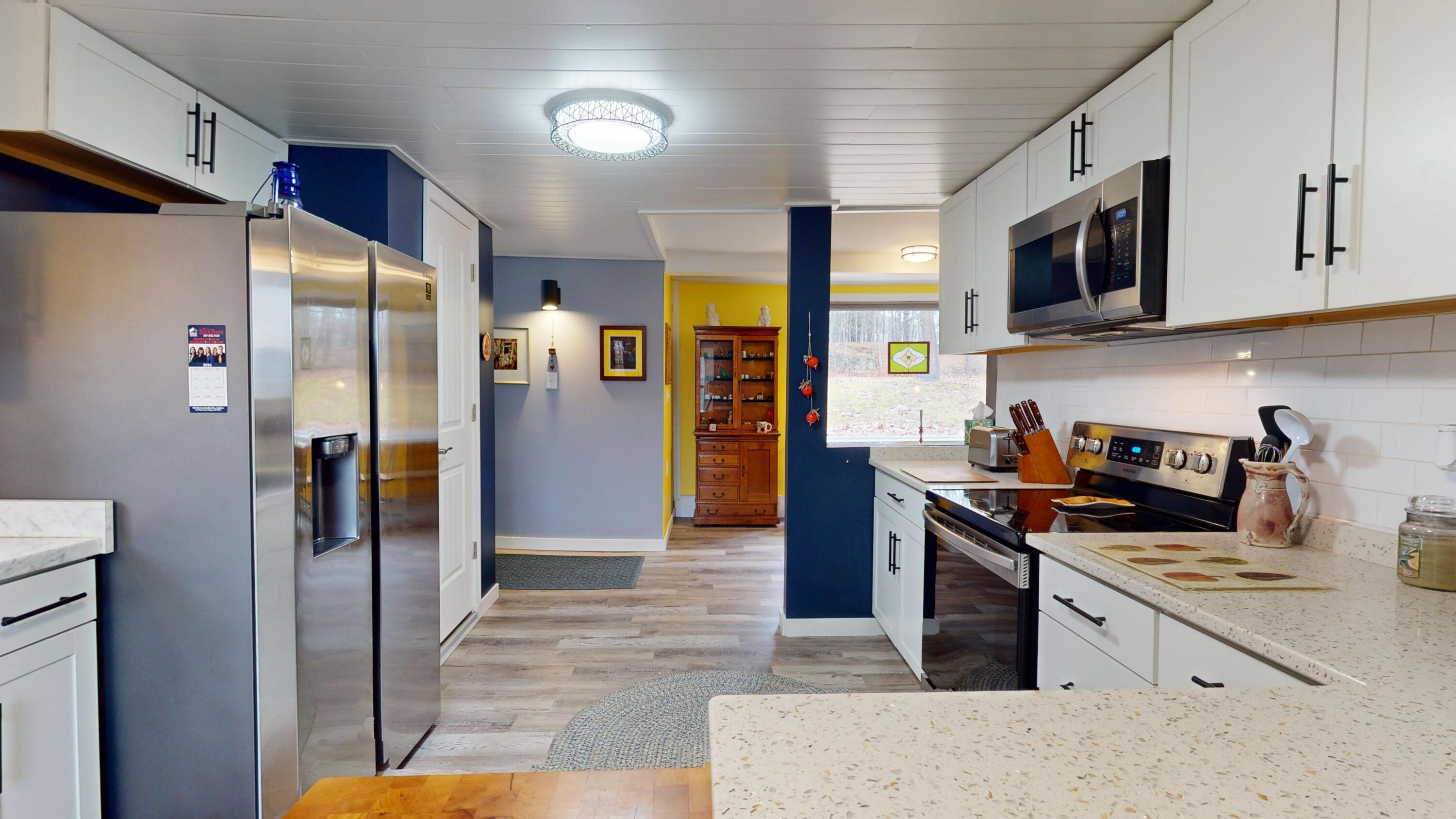 8 Rock Street Bangor, ME 04401 - Photo 4 of 40 4
