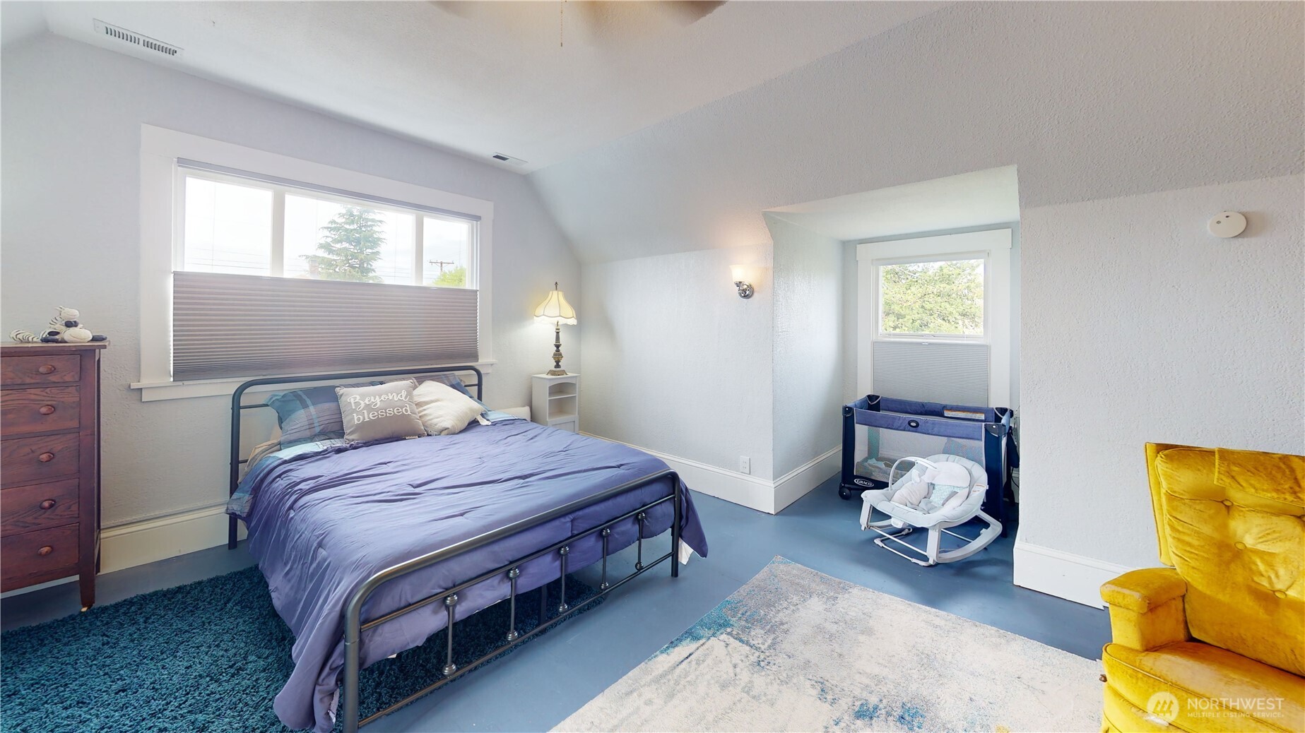 505 K Street Hoquiam, WA 98550 - Photo 21 of 39 a bedroom with a bed and a window