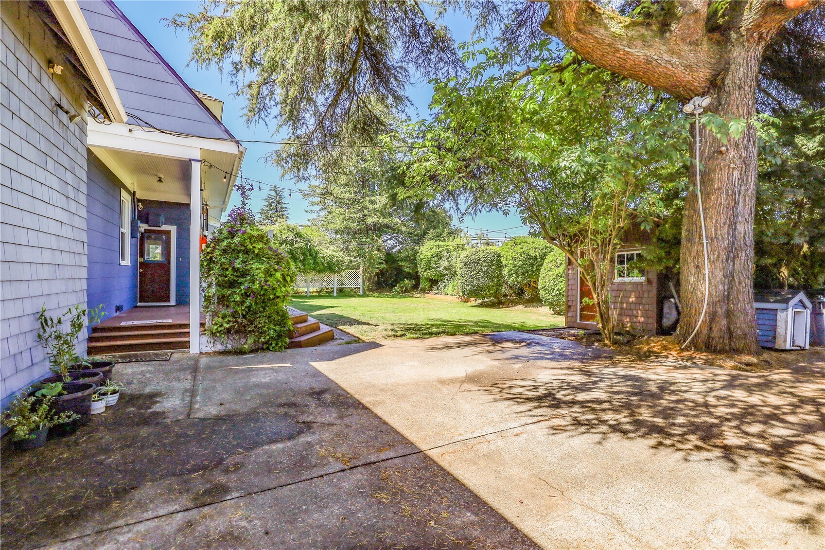 505 K Street Hoquiam, WA 98550 - Photo 37 of 39 a view of a house with backyard and tree