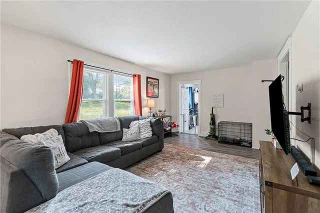 $185,000 | 1004 Hickory Street, Excelsior Springs, MO 64024