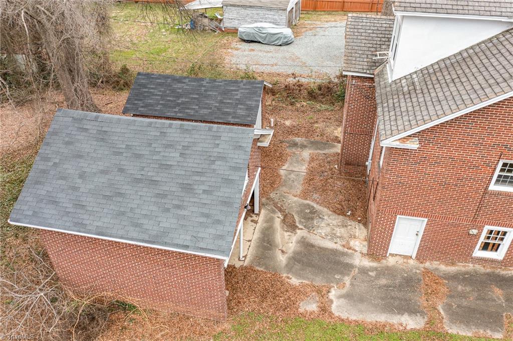 208 Rolling Road Burlington, NC 27217 - Photo 28 of 30 Gallery Image 28