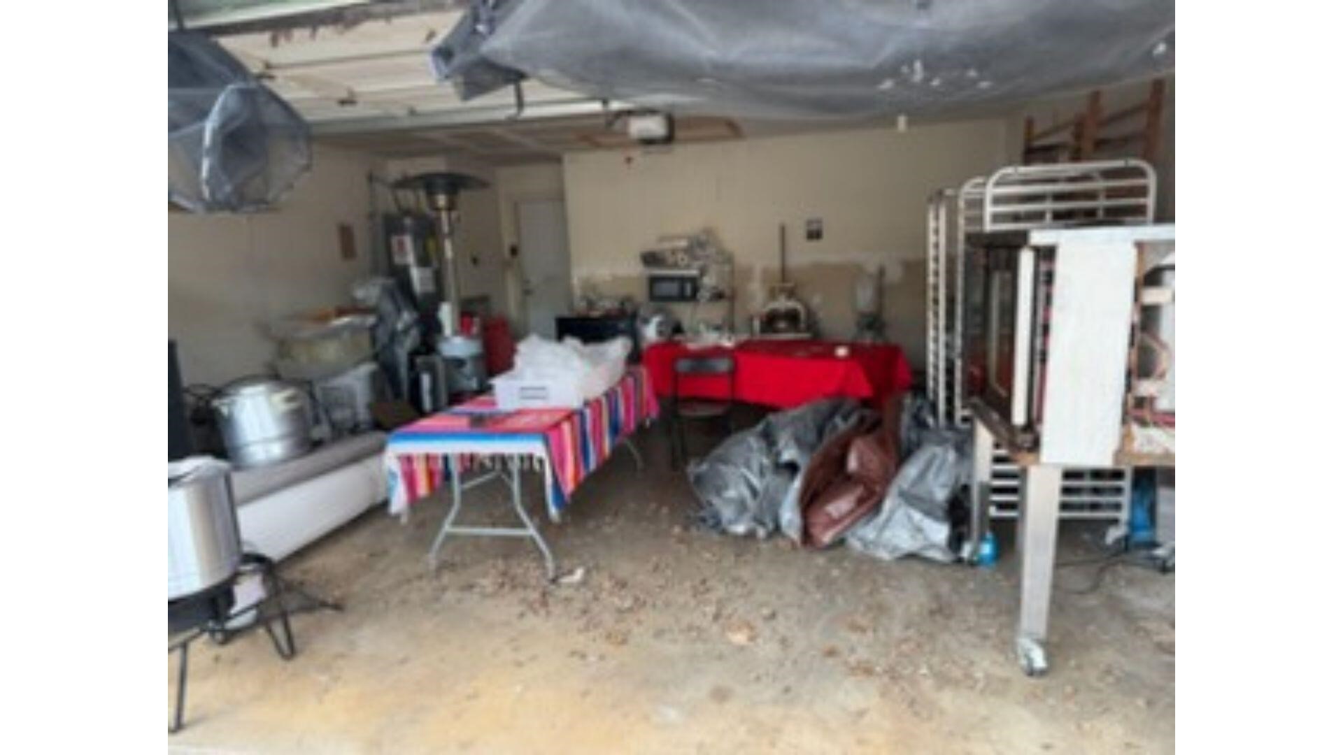 4520 Wedgecrest Drive Dallas, TX 75232 - Photo 15 of 19 a room with furniture