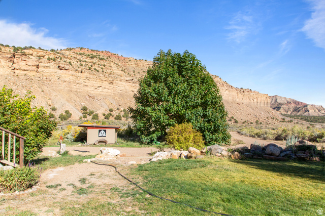 3135 North Thompson Cyn Road Green River, UT 84525 - Photo 38 of 41 Mountain view