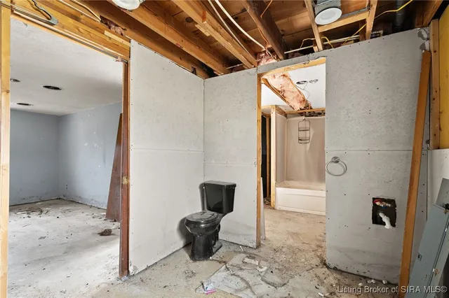 $135,000 | 107 Lakeview Drive, Salem, IN 47167