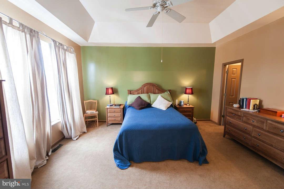 613 Gaither Road Rockville, MD 20850 - Photo 21 of 30 Bedroom (Master)