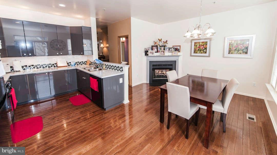 613 Gaither Road Rockville, MD 20850 - Photo 5 of 30 Kitchen