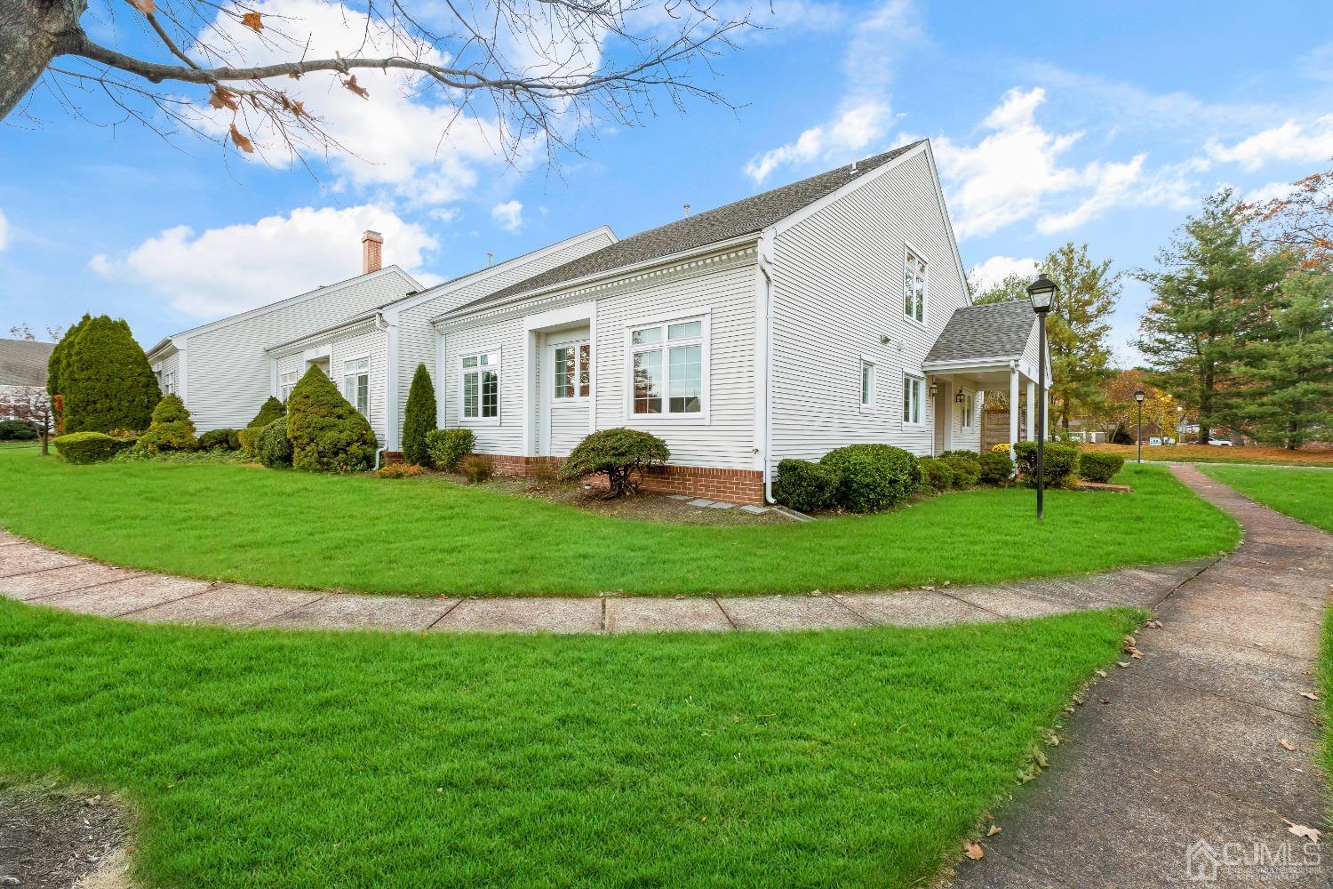 73 Winthrop Road, Unit F Monroe Township, NJ 08831 - Photo 3 of 29 Gallery Image 3