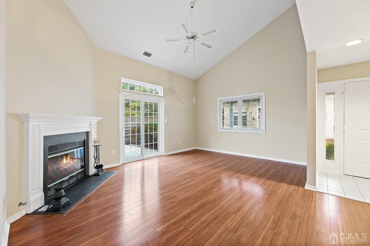 73 Winthrop Road, Unit F Monroe Township, NJ 08831 - Photo 4 of 29 Gallery Image 4