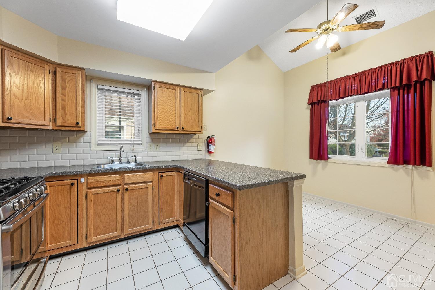 73 Winthrop Road, Unit F Monroe Township, NJ 08831 - Photo 10 of 29 Gallery Image 10