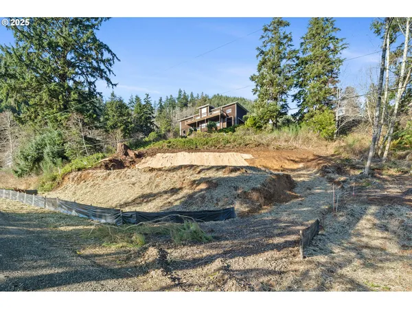 $174,999 | 612 Fir Avenue, Unit 500/503, Garibaldi, OR 97118