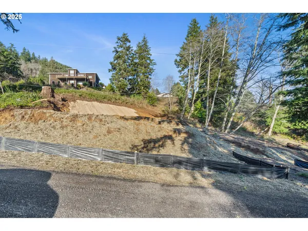 $174,999 | 612 Fir Avenue, Unit 500/503, Garibaldi, OR 97118