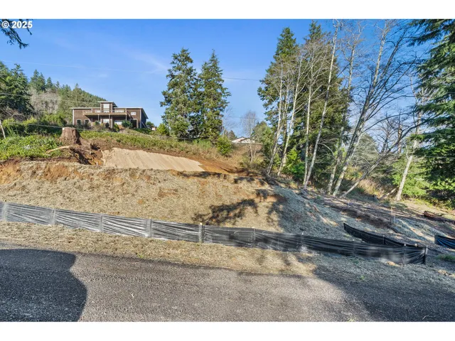 $174,999 | 612 Fir Avenue, Unit 500/503, Garibaldi, OR 97118