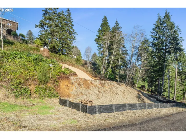 $174,999 | 612 Fir Avenue, Unit 500/503, Garibaldi, OR 97118