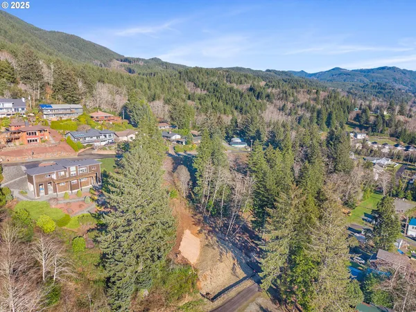 $174,999 | 612 Fir Avenue, Unit 500/503, Garibaldi, OR 97118