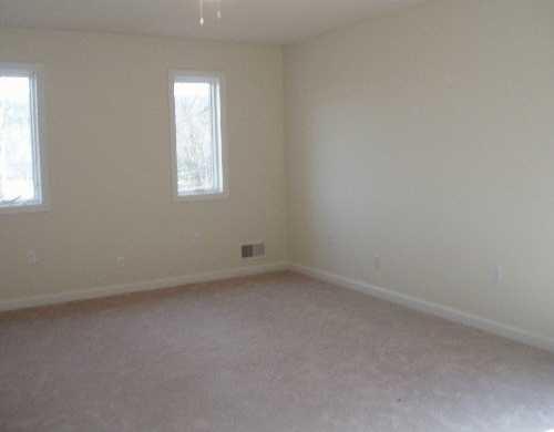 160 Park Road Aliquippa, PA 15001 - Photo 3 of 8 Master Bedroom.