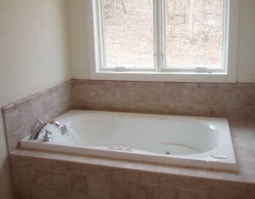 160 Park Road Aliquippa, PA 15001 - Photo 4 of 8 Master Bath/Spa.