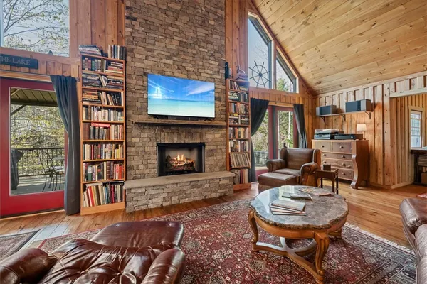 $1,200,000 | 109 Carolina Cove Road, Seneca, SC 29672