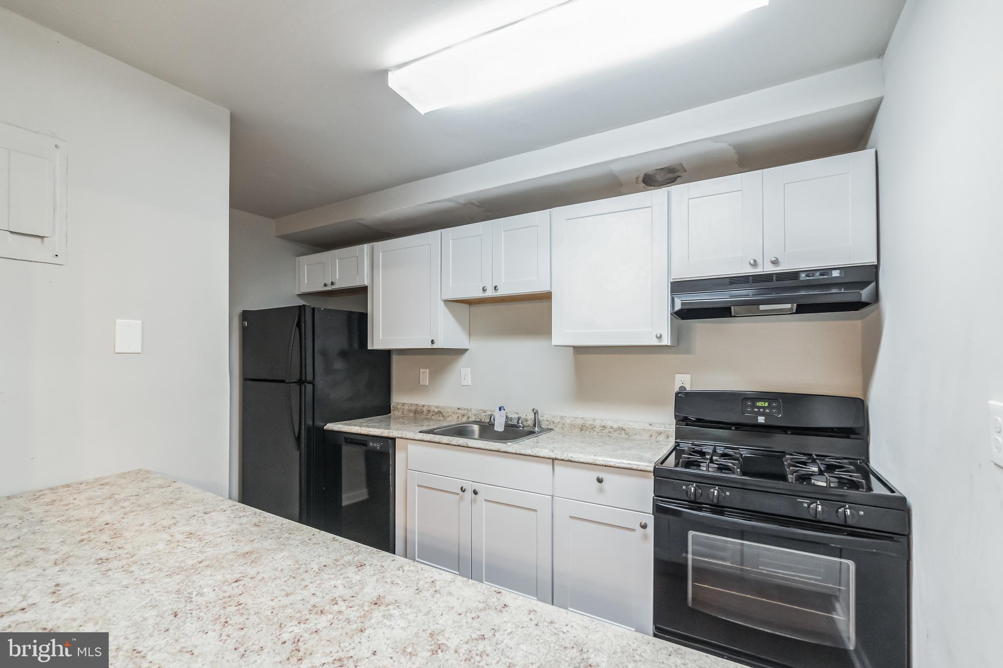 9284 Adelphi Road, Unit 103 Hyattsville, MD 20783 - Photo 5 of 29 Gallery Image 5