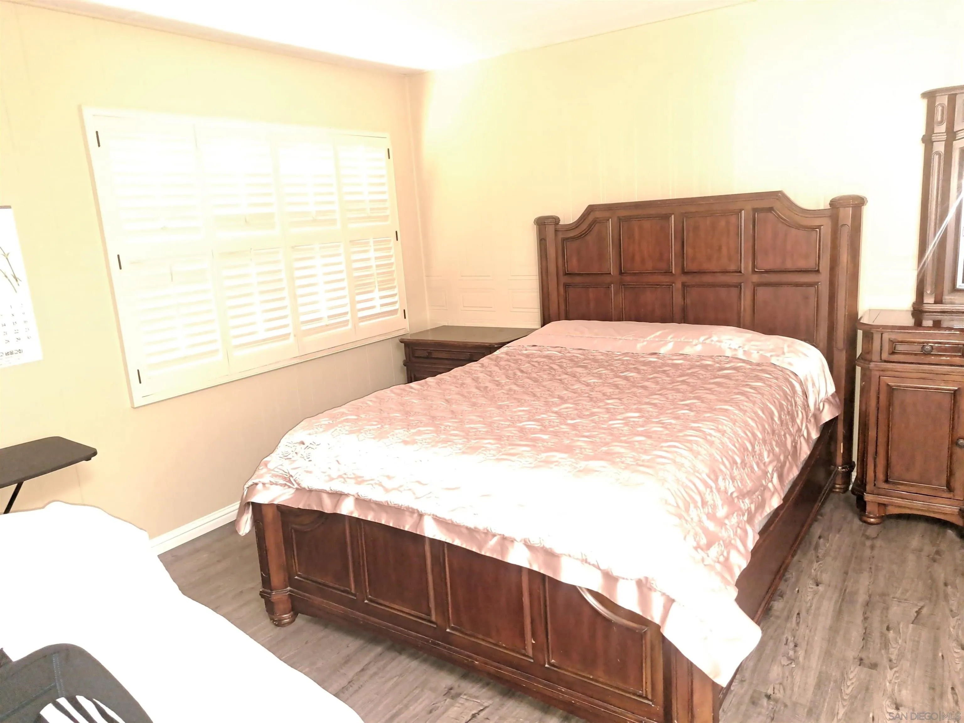 4650 Dulin Road, Unit 12 Fallbrook, CA 92003 - Photo 18 of 36 a bed sitting in a bedroom next to a window