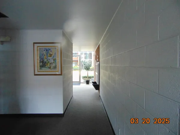 $69,900 | 2915 West 13 Mile Road, Unit 209, Royal Oak, MI 48073