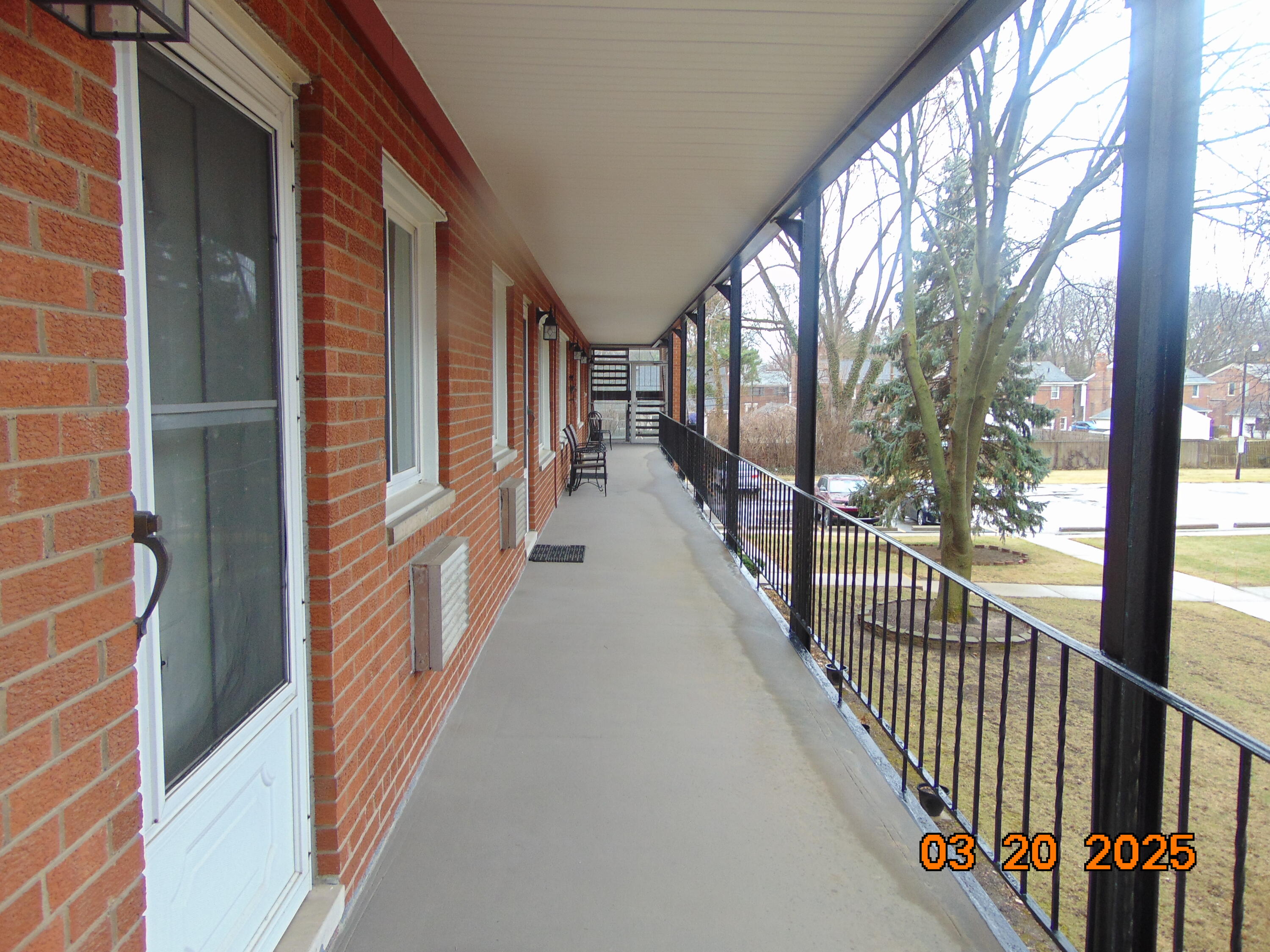 2915 West 13 Mile Road, Unit 209 Royal Oak, MI 48073 - Photo 10 of 29 13 mile 10